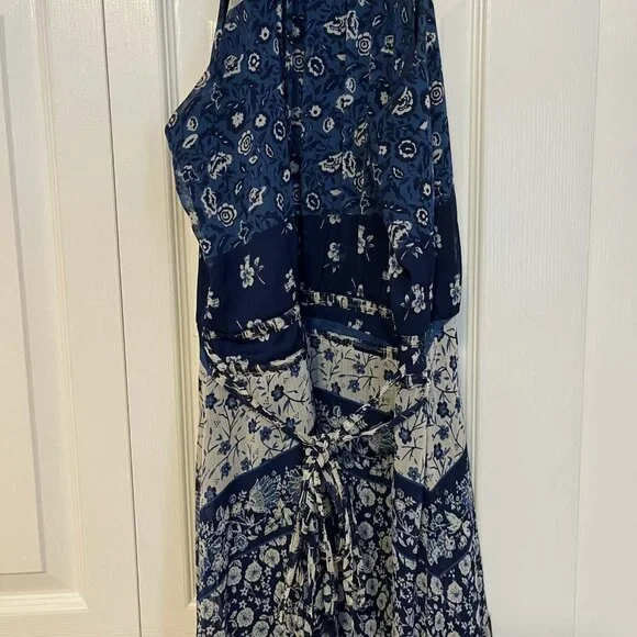 Patterned Handkerchief Dress - Picture 5 of 5